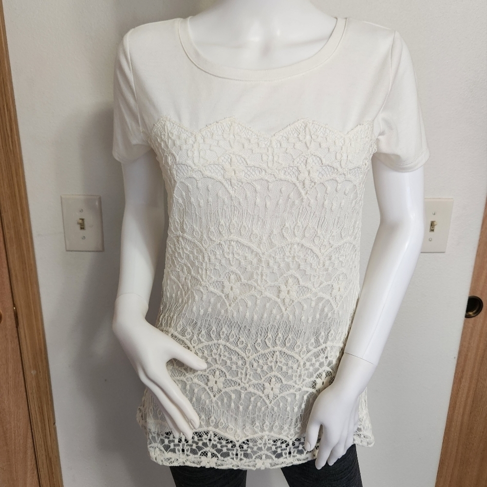 89th & Maddison‎ white lace shirt size small
